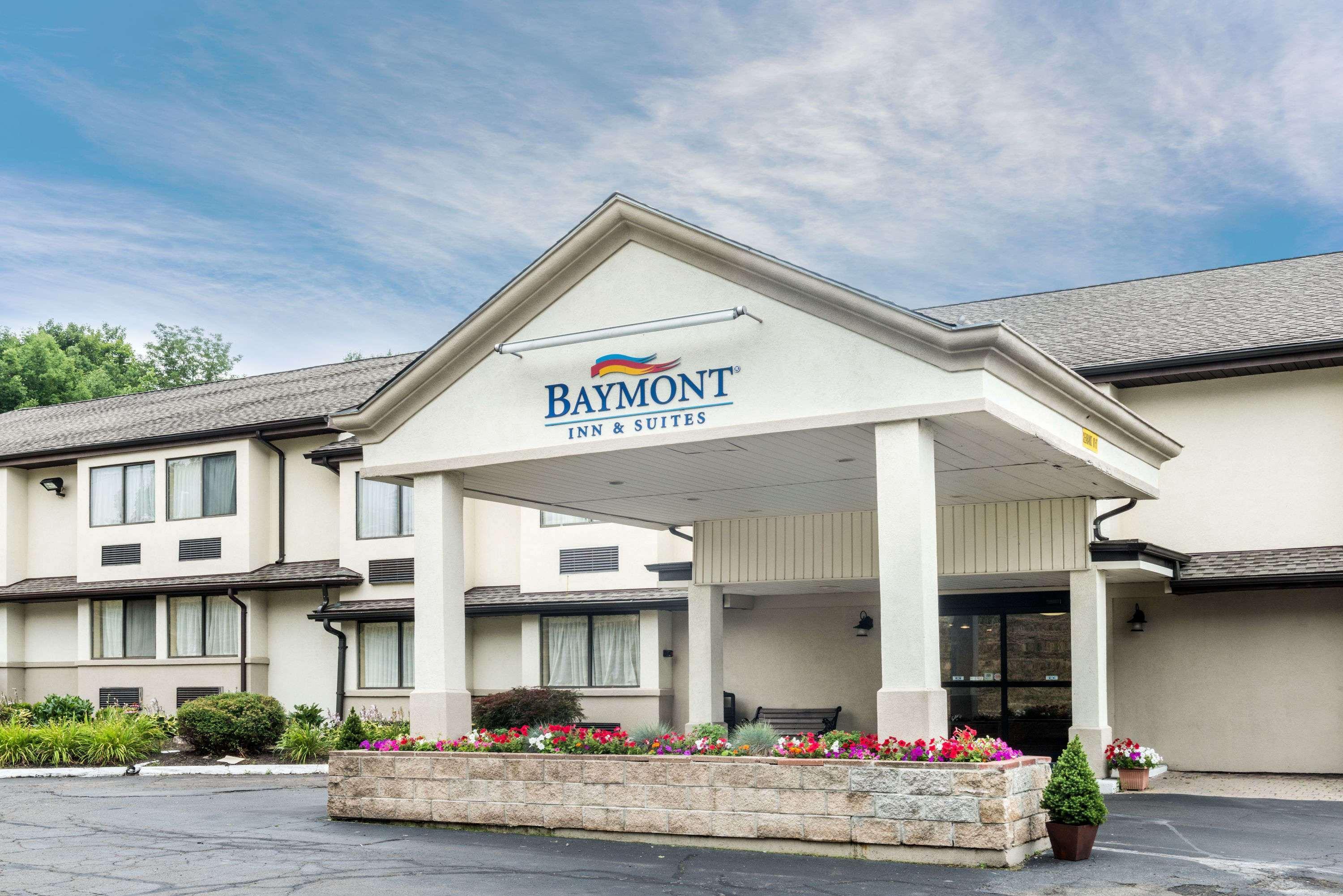 Baymont By Wyndham Branford/New Haven Hotel Exterior photo